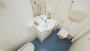 Ένα μπάνιο στο Dimora Elisa by Ca-Sa Check +12 φωτογραφίες