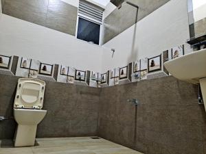 Ένα μπάνιο στο CU Villa
