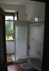 A bathroom at Santa Margherita