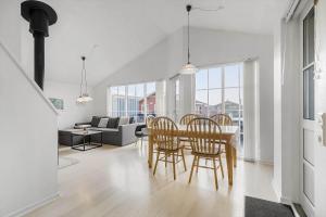 Χώρος καθιστικού στο 366-Hvide-Sande-Anker-Eskildsens-Vej-5-F +22 φωτογραφίες