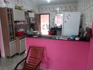 Η κουζίνα ή μικρή κουζίνα στο Balneário Adriana +9 φωτογραφίες