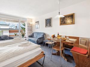 Posezení v ubytování Apartment Promenade - Utoring-66 by Interhome