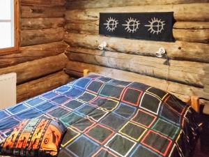 Ένα ή περισσότερα κρεβάτια σε δωμάτιο στο Holiday Home Salmentieva 2 by Interhome