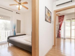 Postel nebo postele na pokoji v ubytování Apartment Anđa-2 by Interhome