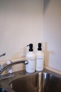 Fotografie z fotogalerie ubytování Wilderness West Resort Cabin 5 v destinaci Colville