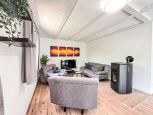 Χώρος καθιστικού στο Apartment Dornröschen by Interhome