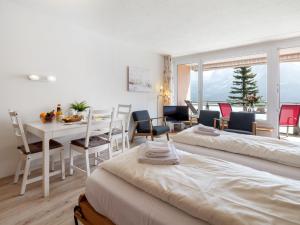 Ένα ή περισσότερα κρεβάτια σε δωμάτιο στο Apartment Promenade - Utoring-92 by Interhome +35 φωτογραφίες