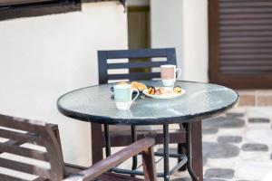 Gallery image of Casa Piedra, Hidden Gem, 2 BR House, BBQ, Patio in Monagroulli in Monagrulli +66 photos
