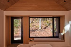 Gallery image of Wildflower Rest at Dimensions - Cabin Fifteen in Algonquin Highlands