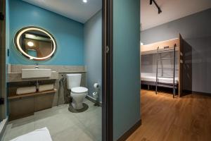 Ibis Budget Guarulhos Aeroporto的一间浴室