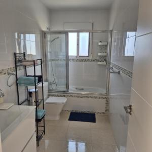 Ένα μπάνιο στο Casa Brisamar with wonderful seaview