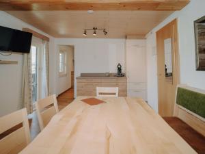 Posteľ alebo postele v izbe v ubytovaní Apartment Mölbegg by Interhome