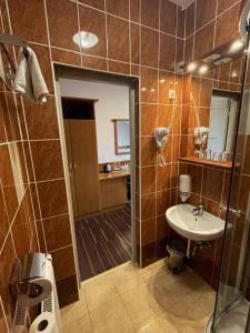 Kúpeľňa v ubytovaní König Hotel