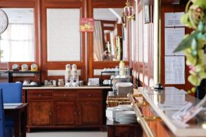 Reštaurácia alebo iné gastronomické zariadenie v ubytovaní König Hotel