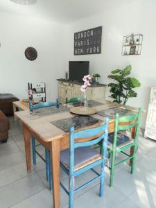 Ruang duduk di Le Paradis Secret