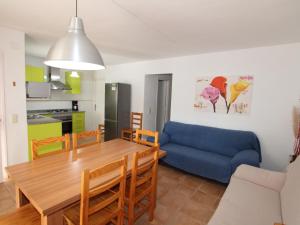 Η κουζίνα ή μικρή κουζίνα στο Casa con Piscina Privada, Cerca del Mar, WiFi Gratuito, Aire Opcional, Se Admiten Mascotas - ES-184-8