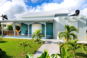 Zahrada ubytování Villa 3 ch l'artist piscine privée et accès plage
