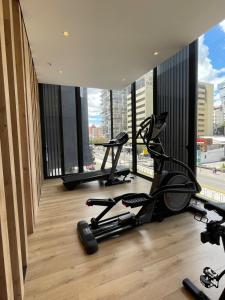 HuamboyaQuito with a view - Condo in La Carolina的相册照片