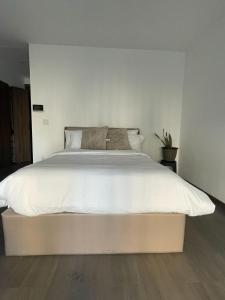 HuamboyaQuito with a view - Condo in La Carolina的相册照片