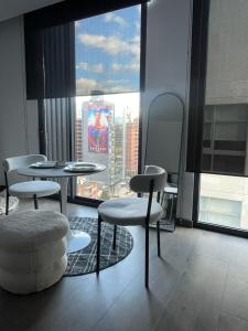 HuamboyaQuito with a view - Condo in La Carolina的相册照片