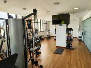 Fitness centrum a/nebo fitness zařízení v ubytování BOOK A FLAT Alameda Lorena Jardins
