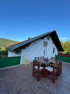 Fotografie z fotogalerie ubytování Apartman Denis Una v destinaci Lužine