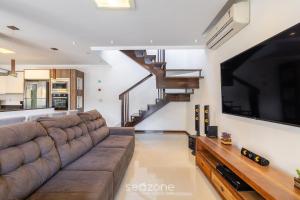 Χώρος καθιστικού στο Casa Prainha Exclusive Inn a 190m do mar WPE0304