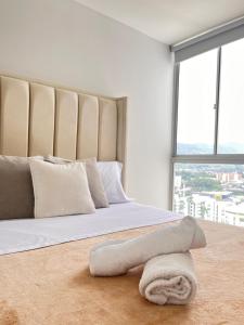 Ein Bett oder Betten in einem Zimmer der Unterkunft Rest and Perfect Location