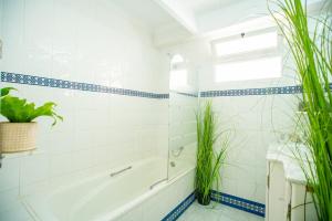 Ένα μπάνιο στο Luxury Sunset Boutique Stay - Fuengirola Beach