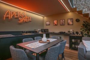 Gambar di galeri bagi Il Parione Luxury Apartment with view, Florence di Florence +37 gambar