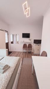Televisyen dan/atau pusat hiburan di Apartment in Neuwied-Engers
