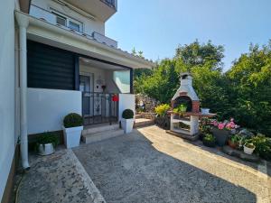 Gallery image of Apartments Maja i Ante in Senj