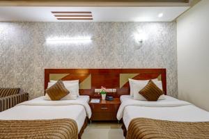 Hotel Bstays Iffco Metro, Near Fortis Hospital -Gurugram客房内的一张或多张床位