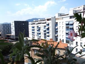 Budova, v ktorej sa apartmán nachádza