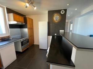 Fotografie z fotogalerie ubytování Bright Spacious Flat • 5 Guests • Near Tram v destinaci Brest + 15 fotografií