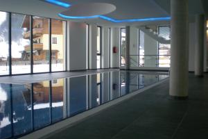 Bazén v ubytovaní Eva Maria 7 by SMR Rauris Apartments - inc Spa and near Gondola alebo v jeho blízkosti