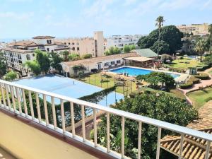 The swimming pool at or close to Apartamento Moderno y con Estilo en La Carihuela