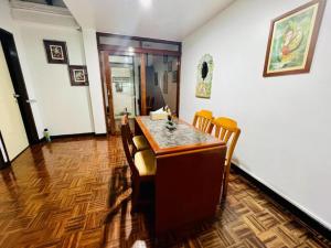 Gallery image of Ree House Sukhumvit Adults Only Guesthouse near MRT in Bangkok