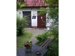 Ein Garten an der Unterkunft Apartment at the Knappensee in Groß Särchen