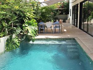 Bazén v ubytování Boutique appartment 4P with PRIVATE POOL, near Jan Thiel & Mambo beach nebo v jeho okolí