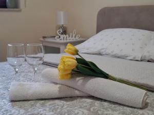 Postel nebo postele na pokoji v ubytování Apartman & Spa Zlatiborske zore + 20 fotografií