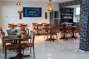 Restaurace v ubytování Pousada Mirante da Prainha