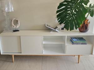 Knihovna v apartmánu