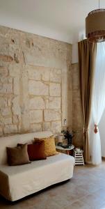 Χώρος καθιστικού στο Tirella Home