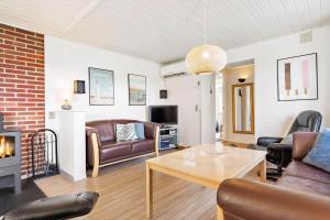 Μια τηλεόραση ή/και κέντρο ψυχαγωγίας στο 349-Hvide-Sande-Anker-Eskildsens-Vej-70