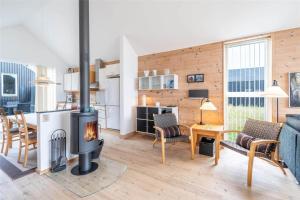 Φωτογραφία από το άλμπουμ του 711-Hvide-Sande-Slusen-11 σε Hvide Sande +25 φωτογραφίες