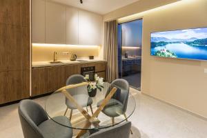 Gallery image of Apartments Piano in Utjeha +142 photos