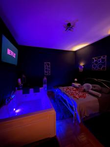 Postel nebo postele na pokoji v ubytování Esclusive Spa Suite