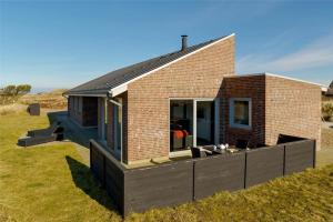 Tòa nhà nơi nhà nghỉ dưỡng tọa lạc