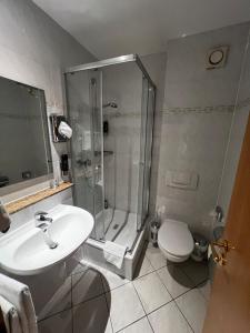 Koupelna v ubytování Aparthotel Zur Linde - by Willms & Schömer eG